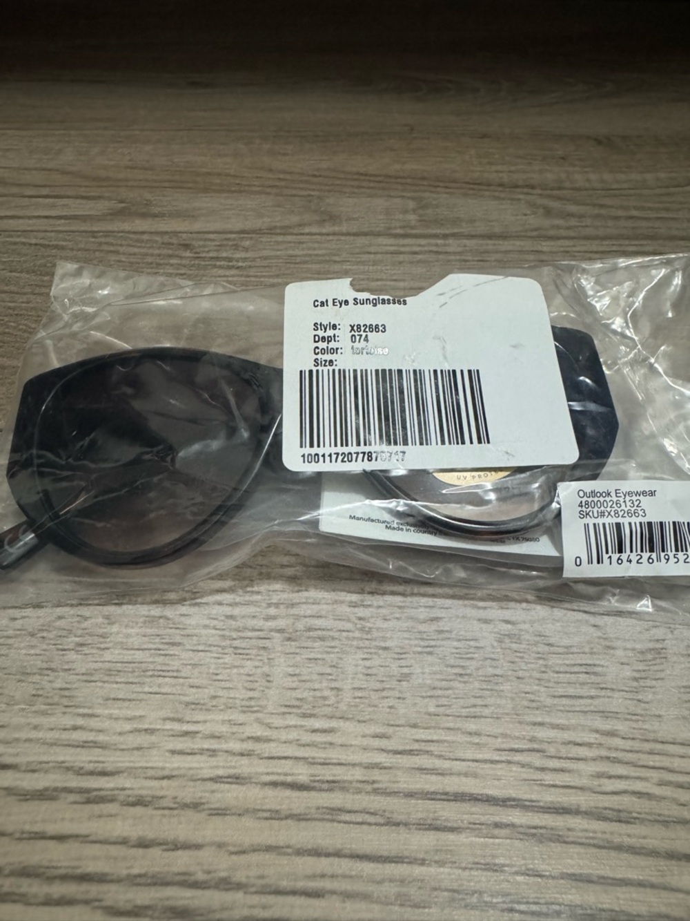 Fossil Tortoise Cat Eye Sunglasses Style X82663 UV Protected NWT - Picture 2 of 8